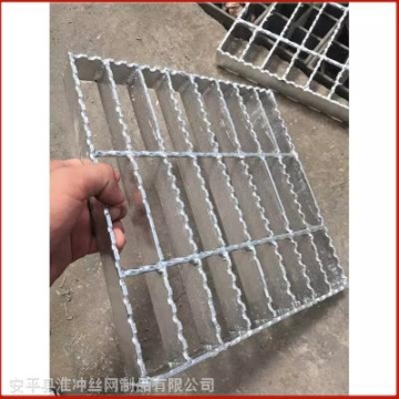 欽州活塞吹瓶壓縮機(jī)設(shè)備,風(fēng)冷活塞吹瓶壓縮機(jī)