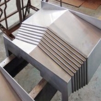 晁群GM-3024數(shù)控加工中心機(jī)床防護(hù)罩生產(chǎn)工廠-中勛