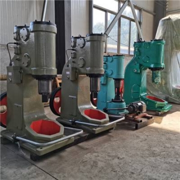 鍛壓機(jī)床C41-75KG氣動(dòng)錘 75kg公斤金屬成型鍛打空氣錘