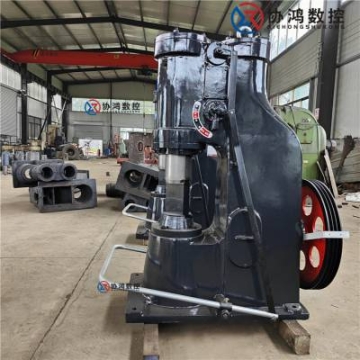 協(xié)鴻 氣動(dòng)空氣錘 C41-40 公斤小型單體床身鍛壓機(jī)床機(jī)械