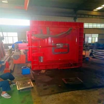 萬澤愚公車載綠籬機,合肥高速綠籬修剪機生產(chǎn)廠家聯(lián)系方式