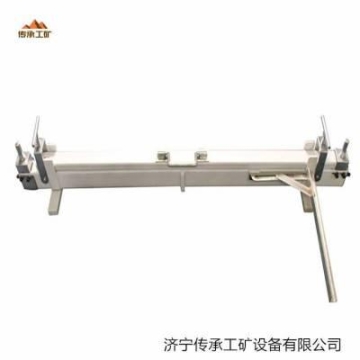 廣東深圳柯耐特新能源55芯卡扣式機(jī)器人充電插頭