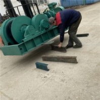 保養(yǎng)JH-30回柱絞車軸承方法 JH-30回柱絞車采用45kw隔爆型電機