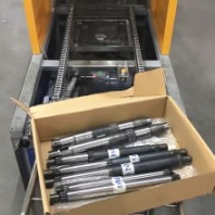 全自動(dòng)軸承齒輪發(fā)動(dòng)機(jī)除油清洗機(jī)汽車精密五金件清洗設(shè)備
