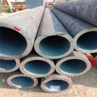 35CrMo合金結(jié)構(gòu)鋼 車輛和發(fā)動(dòng)機(jī)的傳動(dòng)件；汽輪發(fā)電機(jī)的轉(zhuǎn)子