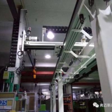 深圳庫比克桁架機(jī)械手上下料設(shè)備專用鋁型材，齒條導(dǎo)軌，滾輪導(dǎo)軌齒輪傳動件，地軌，機(jī)器人行走軸，第七軸