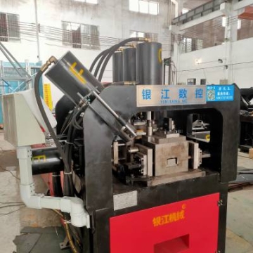 定制建筑模架緊固件 橋梁防護欄 建筑爬架數(shù)控沖孔機