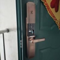 聚乙烯兩半片工程浮筒抬纜浮子