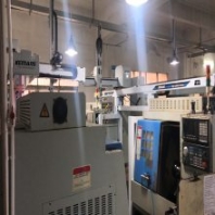 車(chē)床機(jī)械手廠告訴您數(shù)控車(chē)床自動(dòng)上料機(jī)械手有哪些優(yōu)點(diǎn)