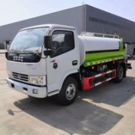 國(guó)六5方東風(fēng)多利卡 CSC5075GSS6型灑水車(chē) 5噸工地路面壓塵車(chē) 路面沖洗車(chē)廠家地址
