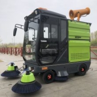 ***技術(shù)工廠道路保潔清掃車 D4三朋四輪駕駛式掃地機(jī)