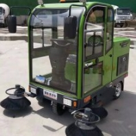 程煤全封閉駕駛式掃地車 工程車間小型掃地機 物業(yè)商場電動清掃車
