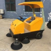 邢臺(tái)多功能道路清掃車(chē)報(bào)價(jià)多功能清掃車(chē)掃地機(jī)廠家