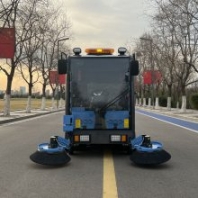 多功能全封閉式電動(dòng)道路清掃車 善潔駕駛式掃地機(jī)