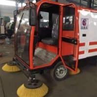 多用途道路電動(dòng)清掃車 便攜轉(zhuǎn)彎 工地移動(dòng)式小型四輪掃地機(jī)