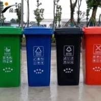 小區(qū)集中處理垃圾 分類塑料環(huán)衛(wèi)240升腳踏垃圾桶