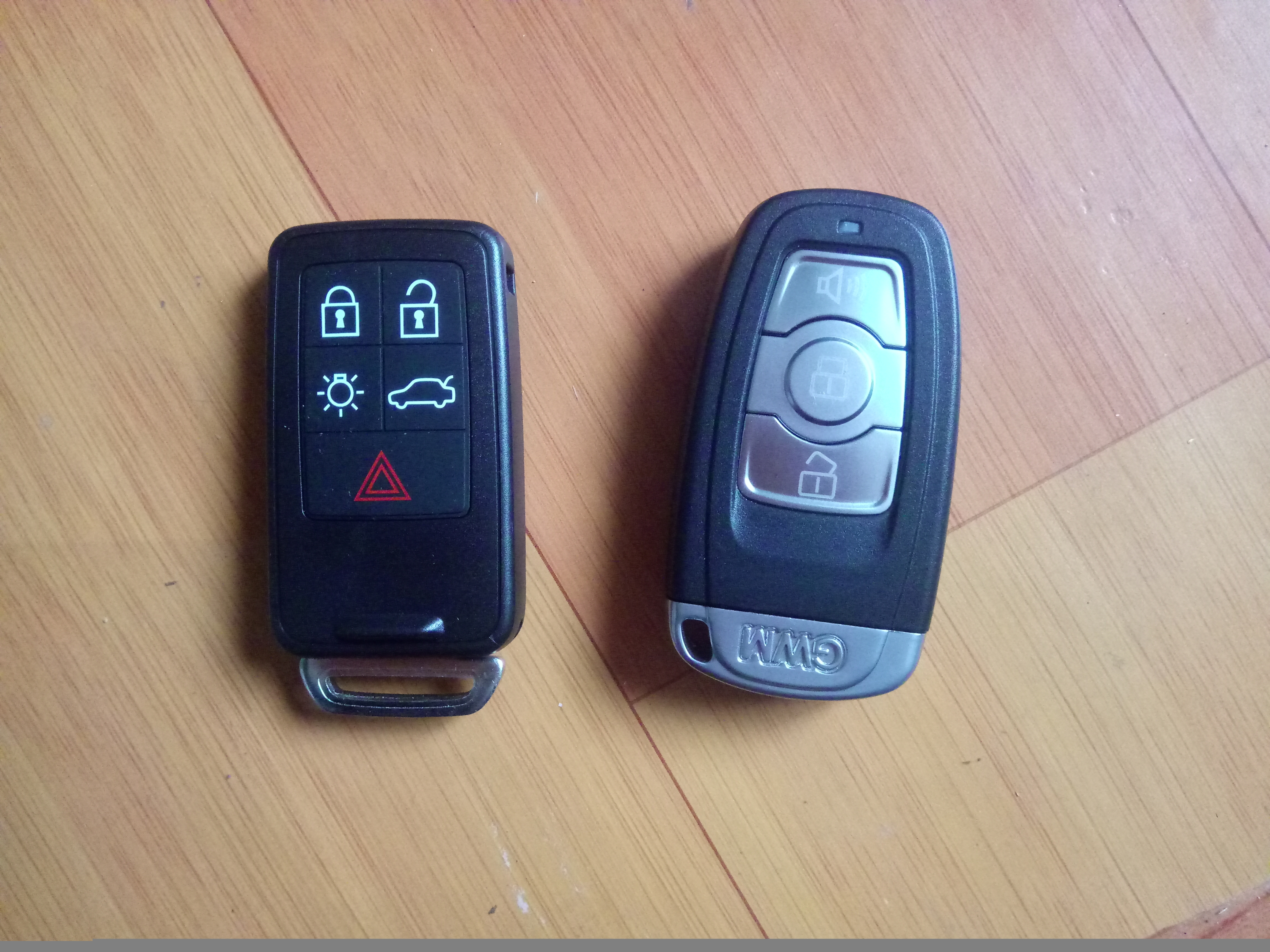 萬眾開鎖汽車鑰匙,配汽車鑰匙量大從優(yōu)