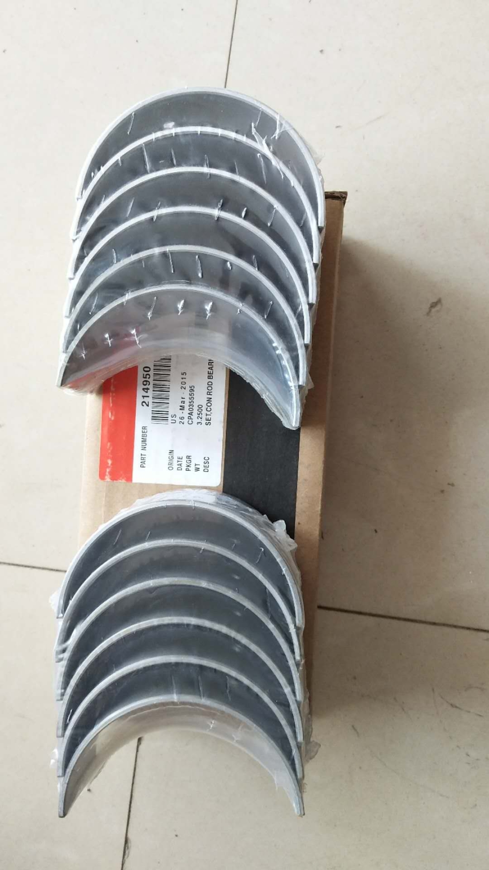 SR14D-3壓路機(jī)QSB4.5發(fā)動(dòng)機(jī)小瓦3969562連桿瓦