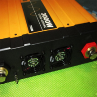 頻***弦波太陽能房車逆變器3000W6000W鋰電池12V轉(zhuǎn)220V