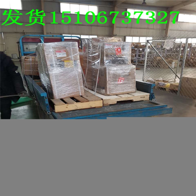 增壓器4956009{QSX15增壓器2868728}墊片3171368