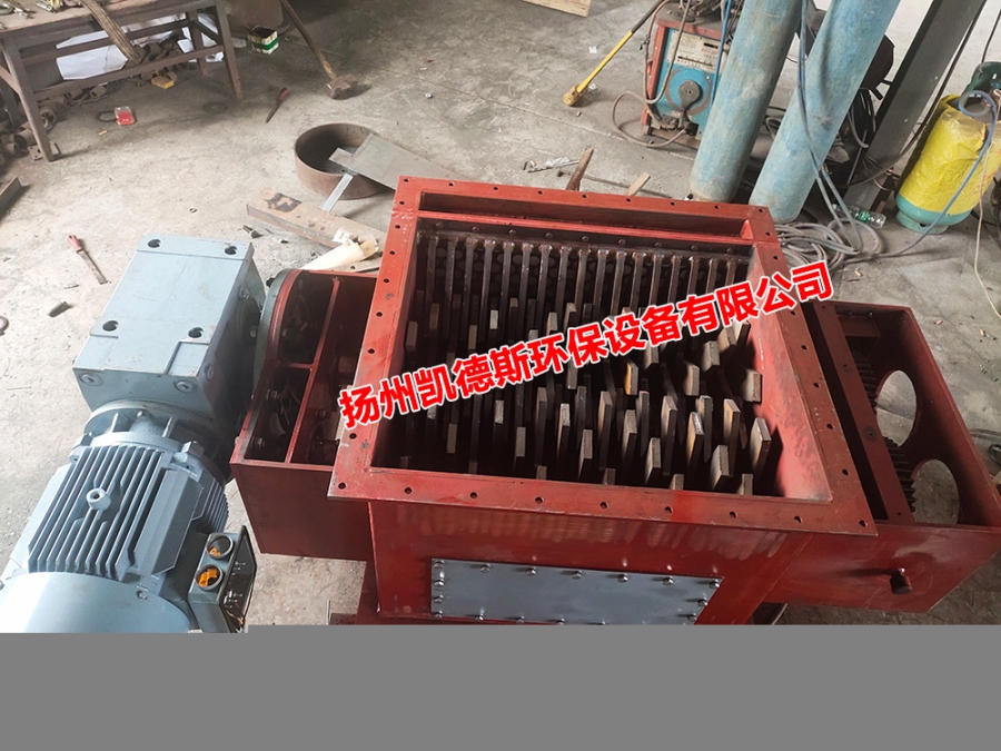 水泥塊料破碎機(jī)PSF500x500電動破碎閥B500