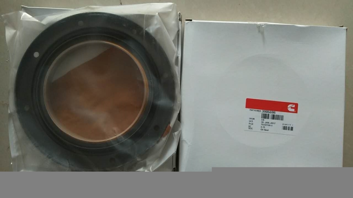 徐工壓路機(jī)6CTA8.3東風(fēng)康明斯曲軸前油封5338295