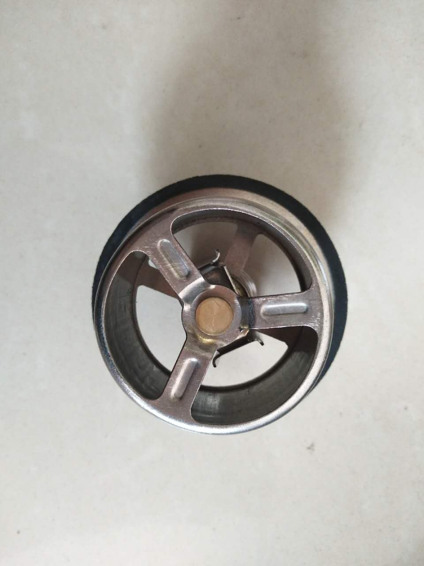 節(jié)溫器打開的慢發(fā)動機M11節(jié)溫器3335550,4973373