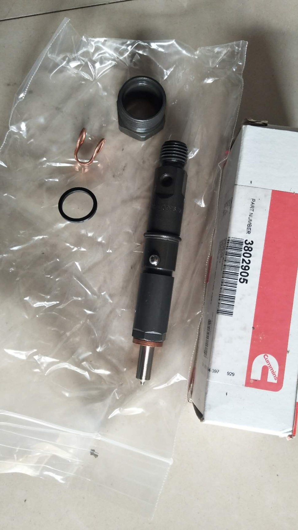 東風(fēng)康明斯6C8.3噴油器4948364油嘴