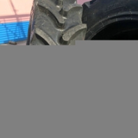 玲瓏320/85R28全鋼農(nóng)用拖拉機輪胎人字花紋