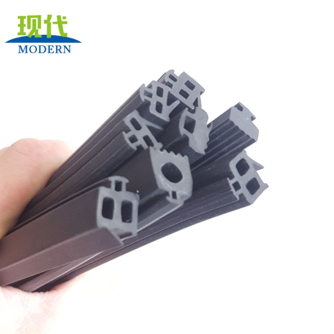 大連硅橡膠密封條批發(fā)廠家