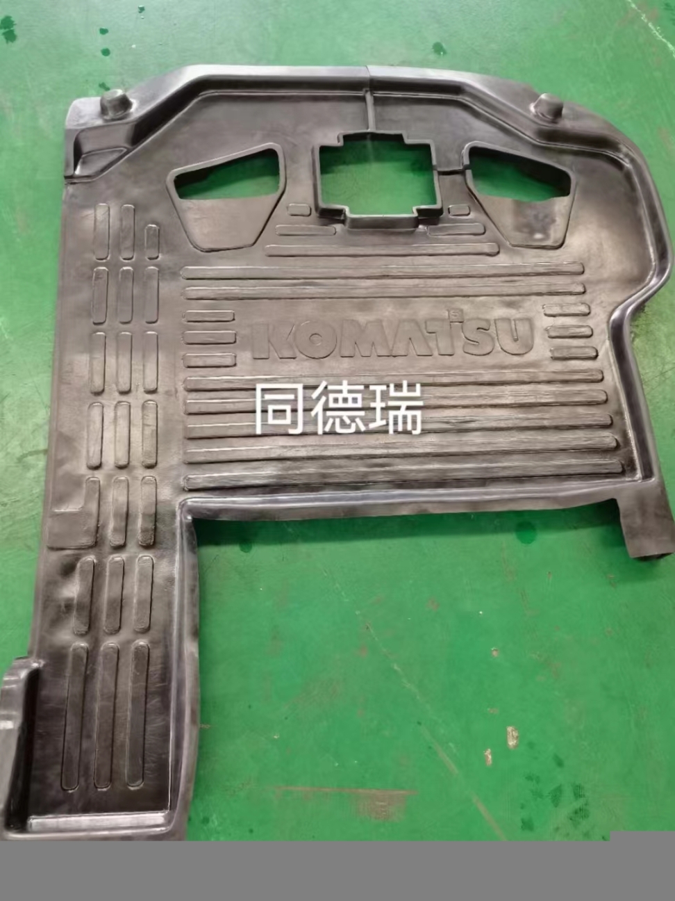 供應(yīng)小松PC-7-8駕駛室地板墊原裝現(xiàn)貨挖掘機(jī)全車配件