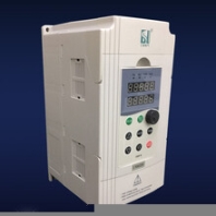 變頻器220v供貨商供應(yīng)廣州實(shí)用的3.7kw變頻器