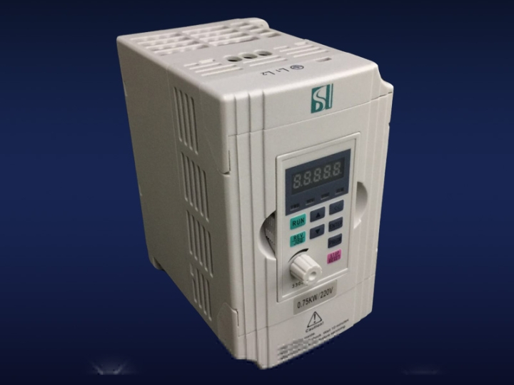 福建單相變頻器-耐用的0.75kw變頻器市場價格