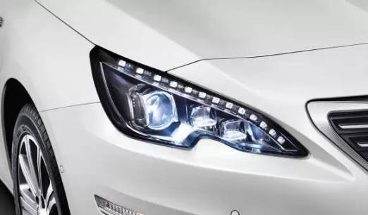 GS汽車車燈改裝專家led車燈的優(yōu)勢是什么