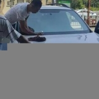昆明呈貢汽車玻璃批發(fā)，汽車玻璃安裝，裂痕修復(fù)