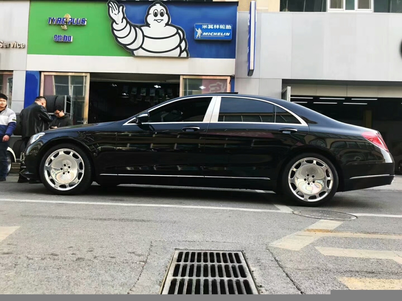 夜間24小時(shí)換胎電話，縣城修車及周邊流動(dòng)補(bǔ)胎電話大小車
