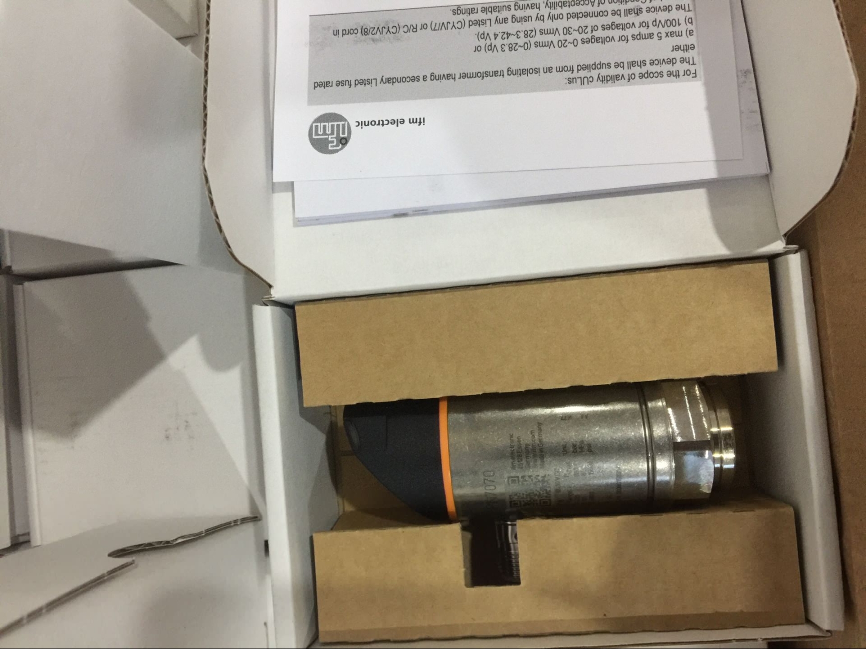 IFM鏡面反射傳感器O5P502型原裝正品
