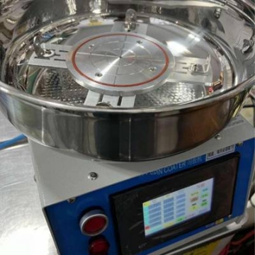 觸屏款勻膠機（8寸） 型號:HZ12-12AC-8庫號：M403817 查看hh 4.3寸觸屏5段12組 吸盤:不大于8英寸 安丨全限速4000