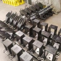 同力寬體礦用車配件批發(fā)濰柴P13發(fā)動(dòng)機(jī)配件寬體車半軸批發(fā)