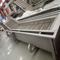 蔬菜加工廠氣泡清洗機(jī) 304氣泡清洗機(jī) 氣泡提升機(jī)定制 凈菜清洗設(shè)備