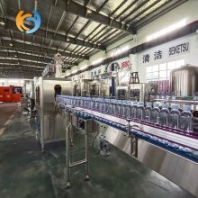 小瓶裝純凈水飲料生產(chǎn)設(shè)備 純凈水設(shè)備 小型瓶三合一純凈水灌裝機(jī)