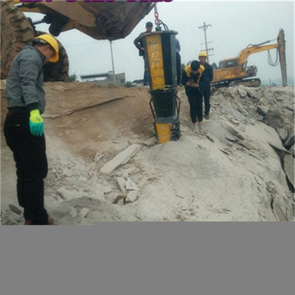 北海開挖石方室外地坪液壓巖石分解劈裂器-一直被模仿
