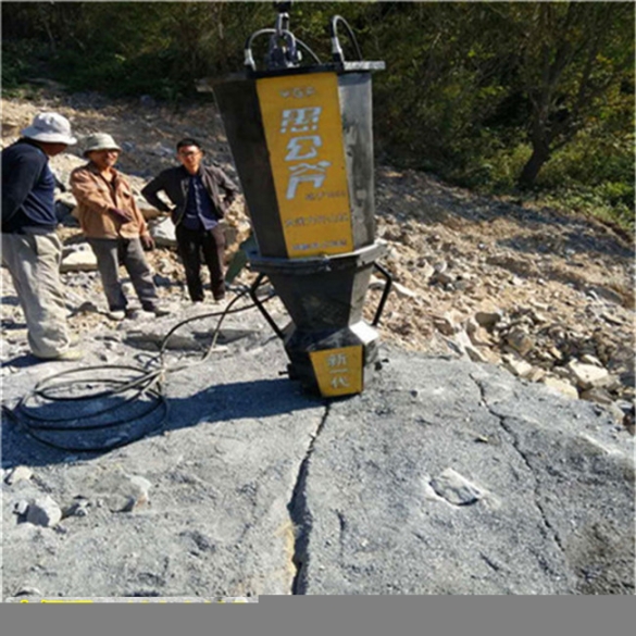 開山破石頭無振動(dòng)液壓裂石機(jī)云南文山-規(guī)格尺寸