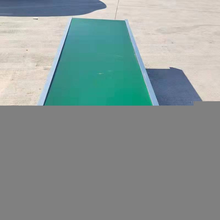 平行綠色pvc皮帶輸送機(jī)電腦配件加工流水線傳送帶不銹鋼鏈條式輸送機(jī)