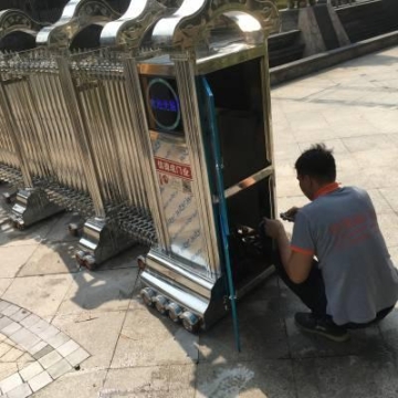 平開電動門 不銹鋼伸縮門折疊門 不銹鋼電動伸縮門 專業(yè)定制