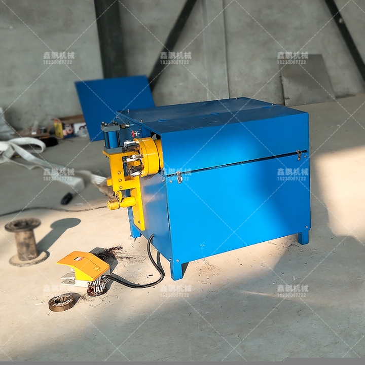 風(fēng)扇廢電機(jī)拆解機(jī)設(shè)備風(fēng)扇舊電機(jī)拆解機(jī)廠家