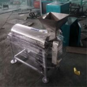 仙人掌打漿機(jī)視頻 胡蘿卜破碎榨汁機(jī)做綠色面條用 河南粉碎機(jī)批發(fā)