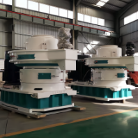 滿洲里樟子松顆粒機 白樺顆粒機 成套松木顆粒機價格