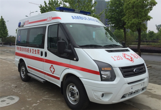 程力福特V348長軸中頂救護車廠家直銷
