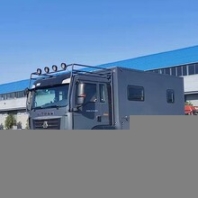 家用重汽汕德卡自動(dòng)擋房車(chē)安裝